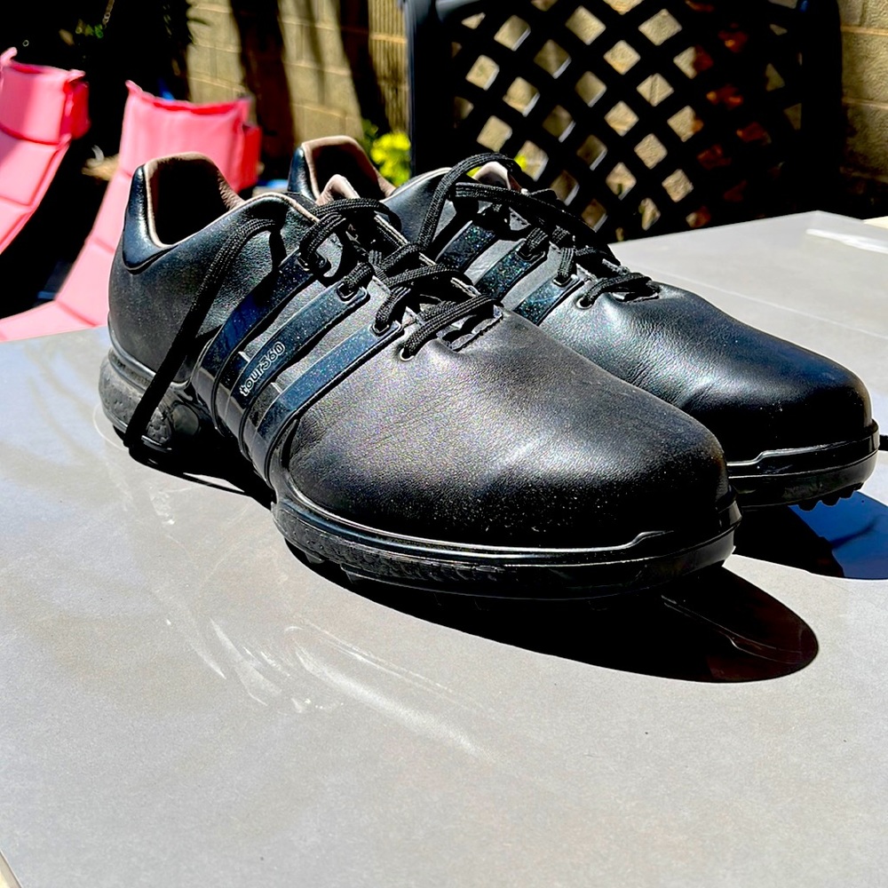 Adidas tour360 golf shoe